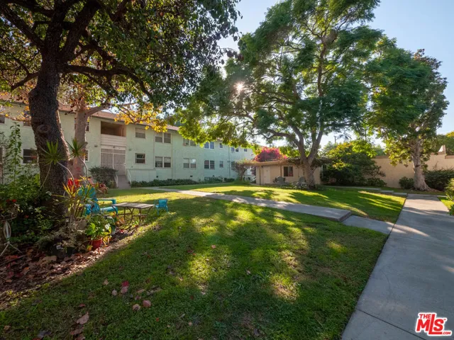 3635 Kalsman Drive 4, Los Angeles, California 90016