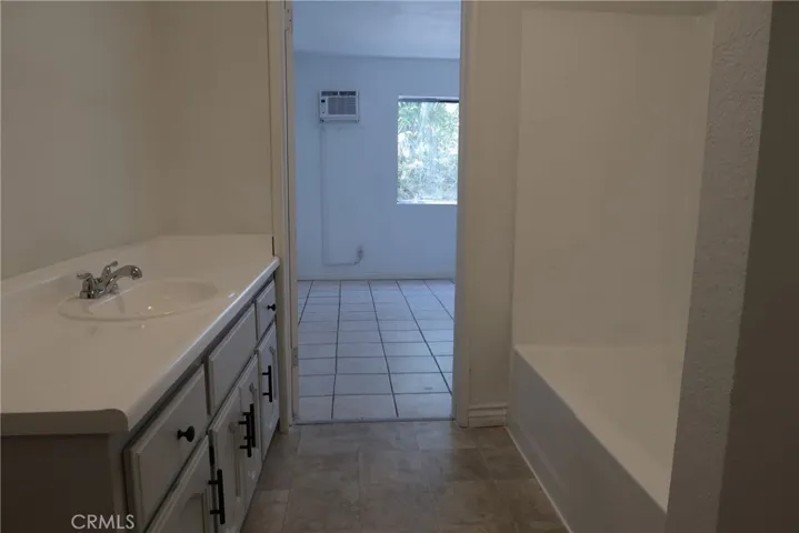 Full bath #2 / Two entrances