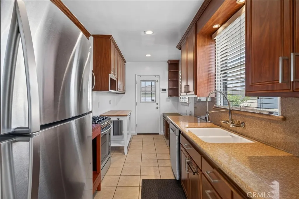 4905 W 138th, Hawthorne, California 90250 home-pic-10