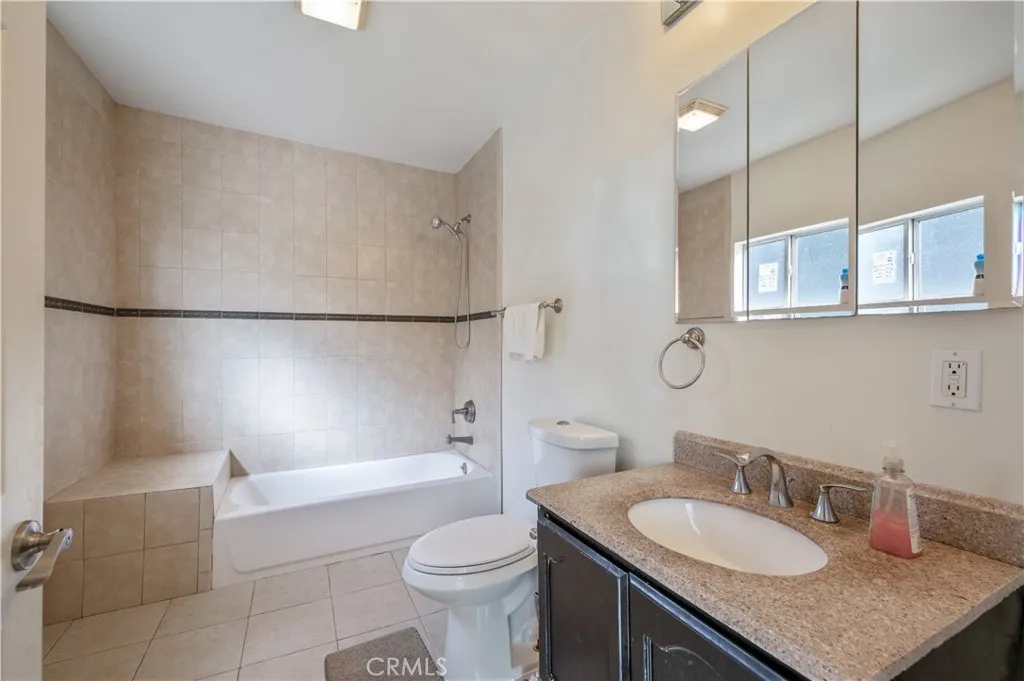 1037 S Tajauta, Compton, California 90220 home-pic-20