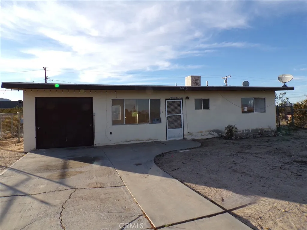 6810 Maude Adams, 29 Palms, California 92277 home-pic-1