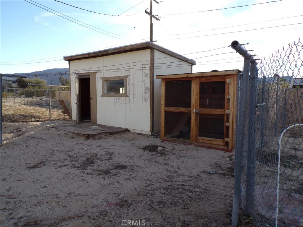 6810 Maude Adams, 29 Palms, California 92277 home-pic-15
