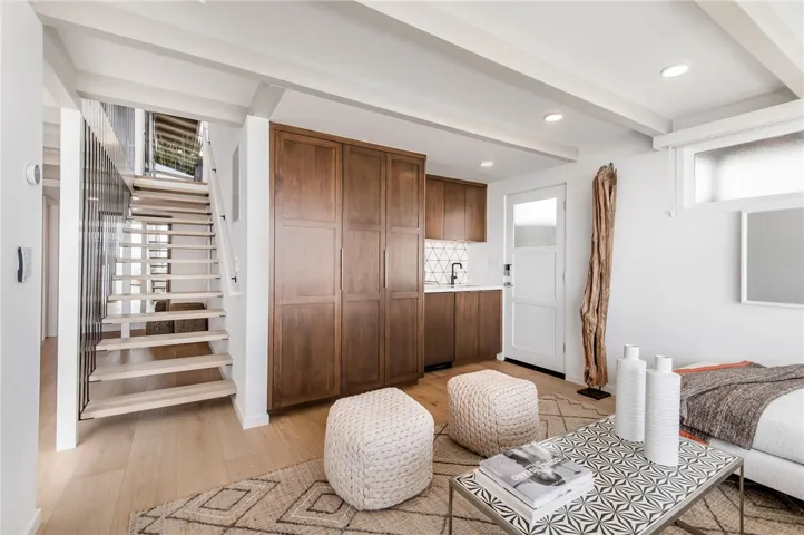 Bonus Room with Wet Bar