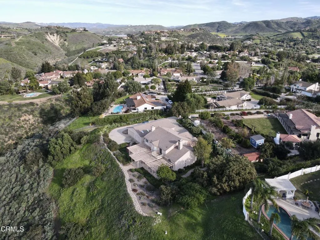 12387 Ridge Drive, Santa Rosa, California 93012 home-pic-4