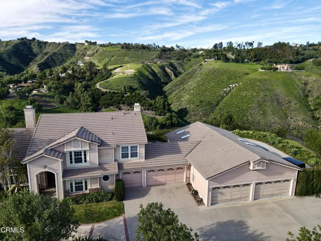 12387 Ridge Drive, Santa Rosa, California 93012 home-pic-2