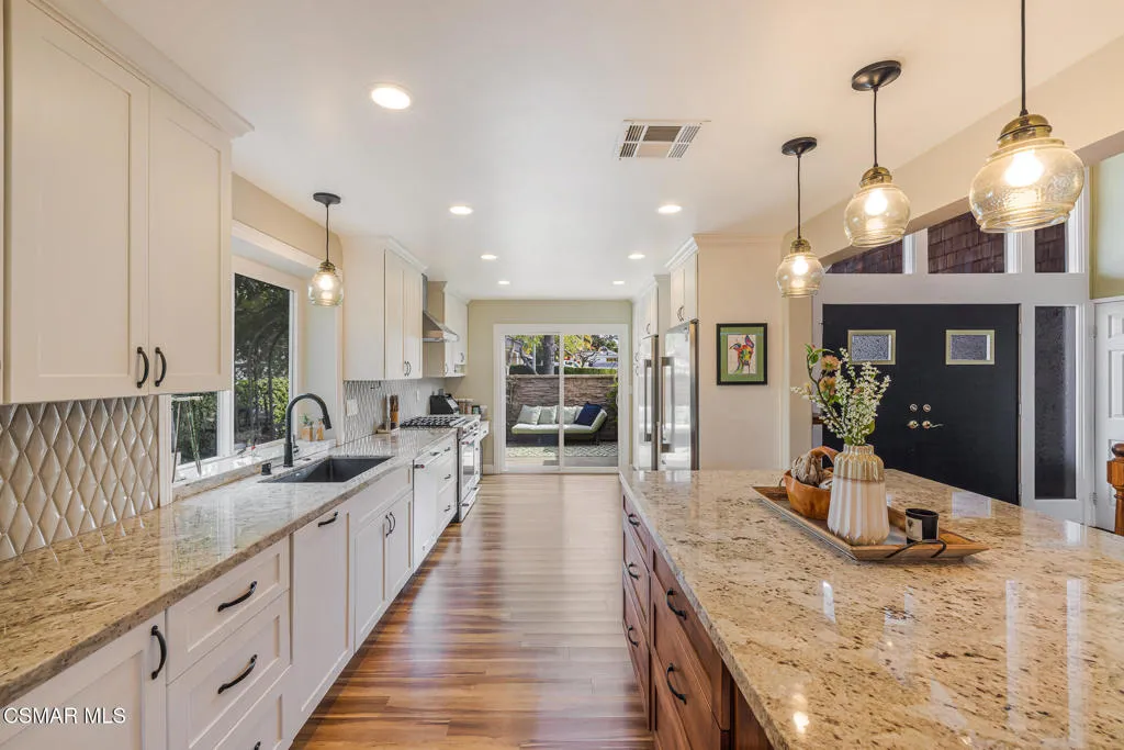 87 Castilian Avenue, Newbury Park, California 91320 home-pic-9
