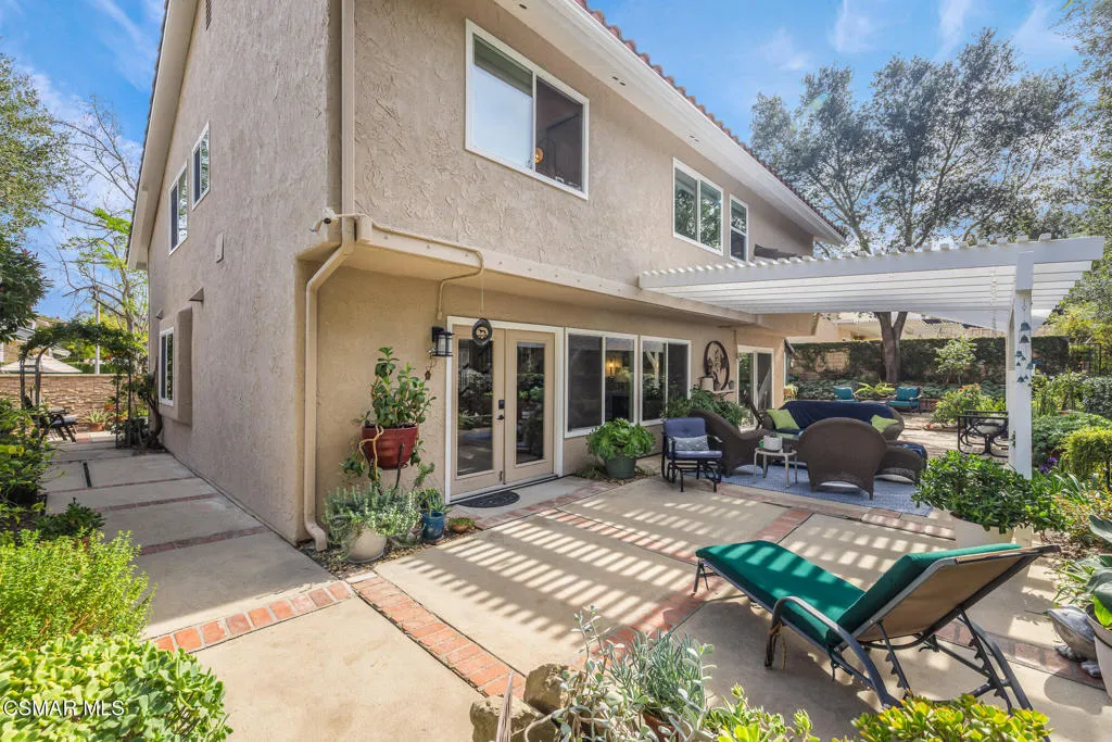 87 Castilian Avenue, Newbury Park, California 91320 home-pic-37