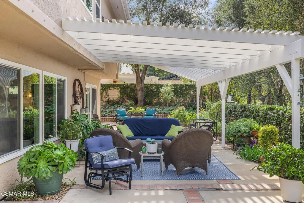 87 Castilian Avenue, Newbury Park, California 91320 home-pic-36