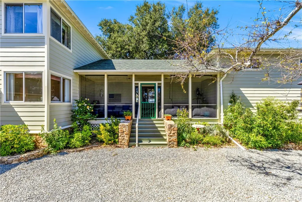 16765 Charro Road, Lake Elsinore, California 92530 home-pic-6
