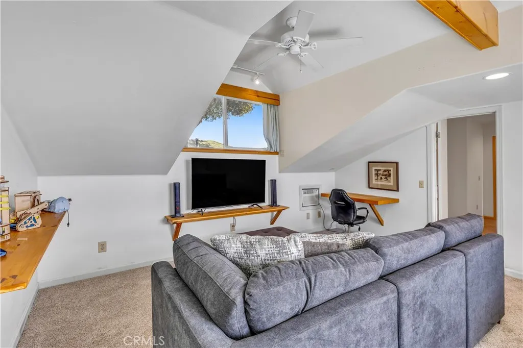 16765 Charro Road, Lake Elsinore, California 92530 home-pic-44