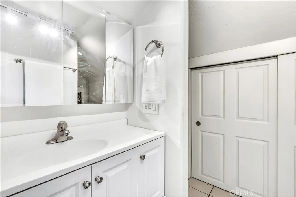 16765 Charro Road, Lake Elsinore, California 92530 home-pic-45