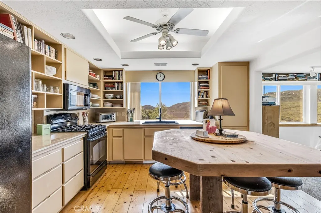 16765 Charro Road, Lake Elsinore, California 92530 home-pic-13