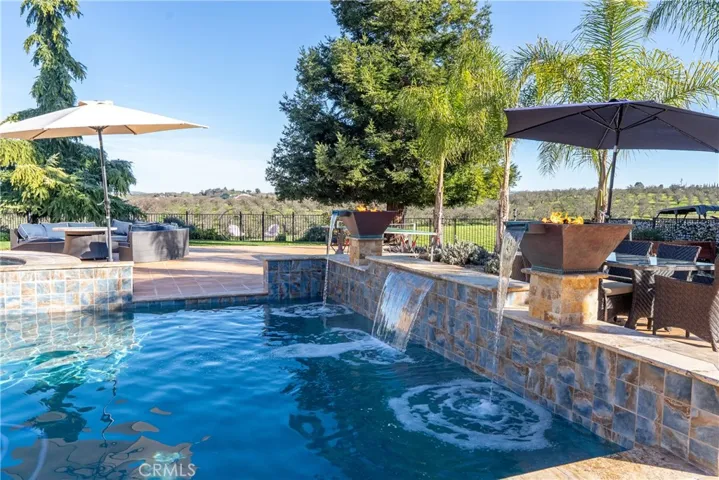 Pool with Spa