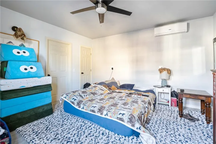 Bardominium Bedroom
