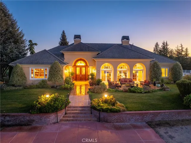 Welcome to 5315 El Pomar Drive, Templeton
