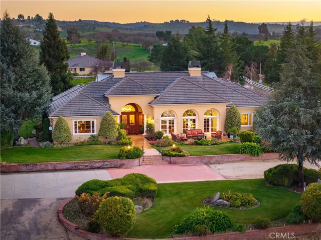 Main house, Guest house, Barndominium, Workshop, Vineyard