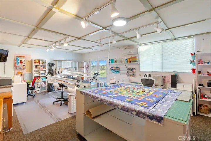 Dedicated Craft/Hobby Room