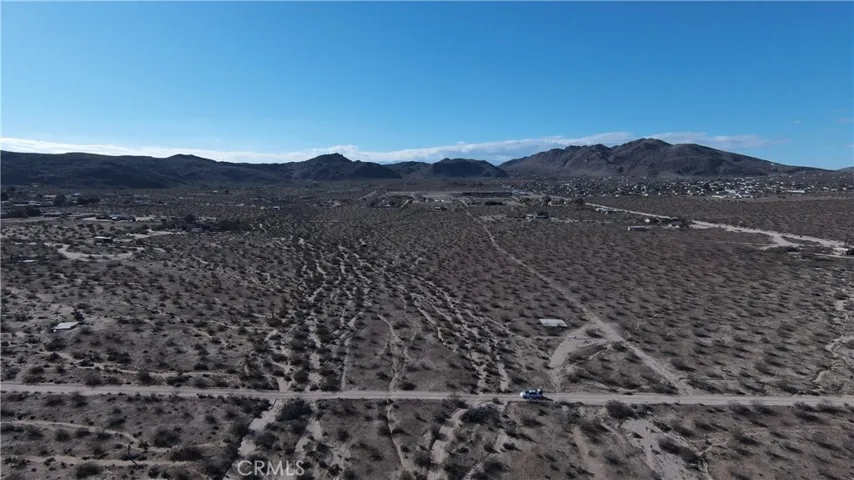 5024 Border, Joshua Tree, California 92252