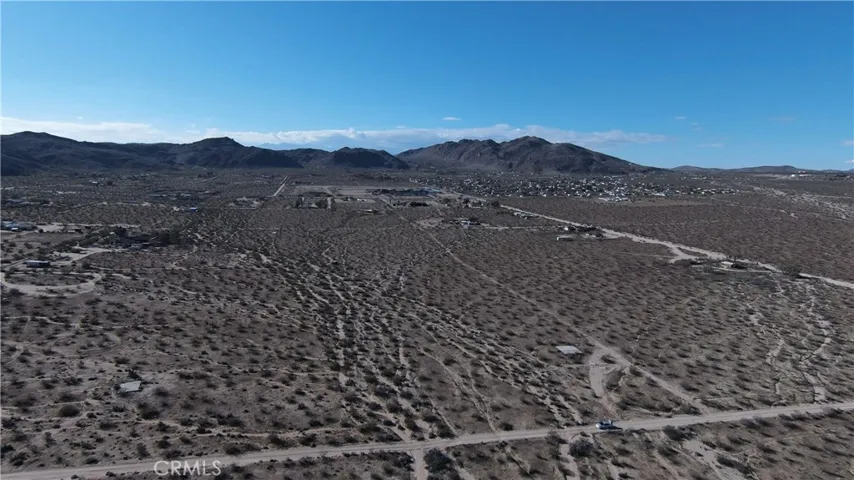 5024 Border, Joshua Tree, California 92252