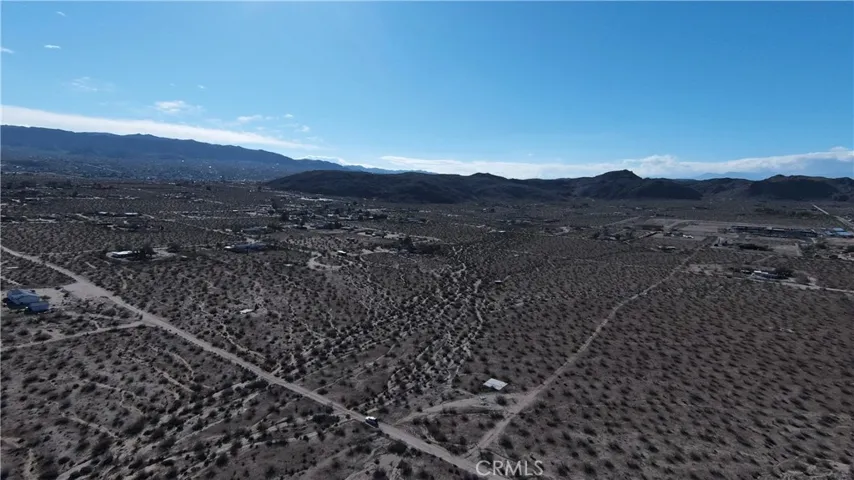 5024 Border, Joshua Tree, California 92252