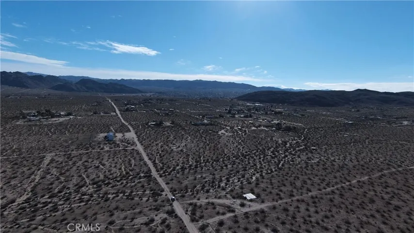 5024 Border, Joshua Tree, California 92252