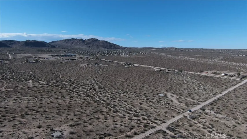 5024 Border, Joshua Tree, California 92252