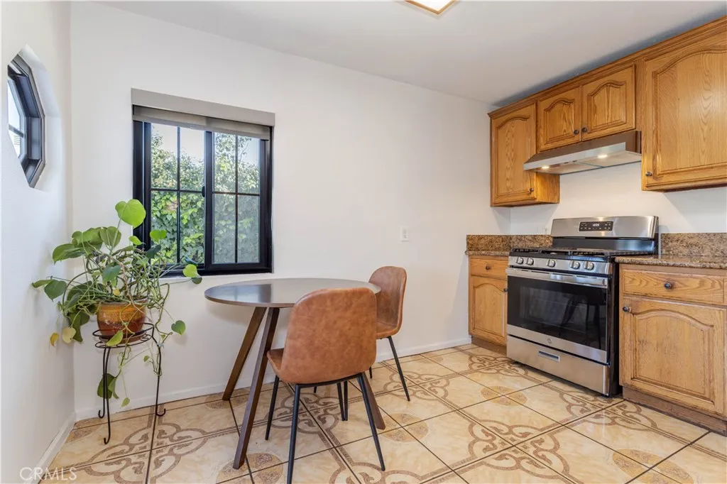 11478 Kamloops Street, Sylmar, California 91342 home-pic-12