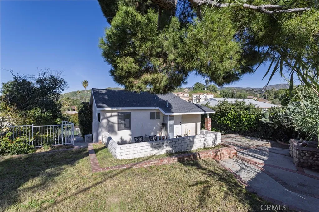 11478 Kamloops Street, Sylmar, California 91342 home-pic-24