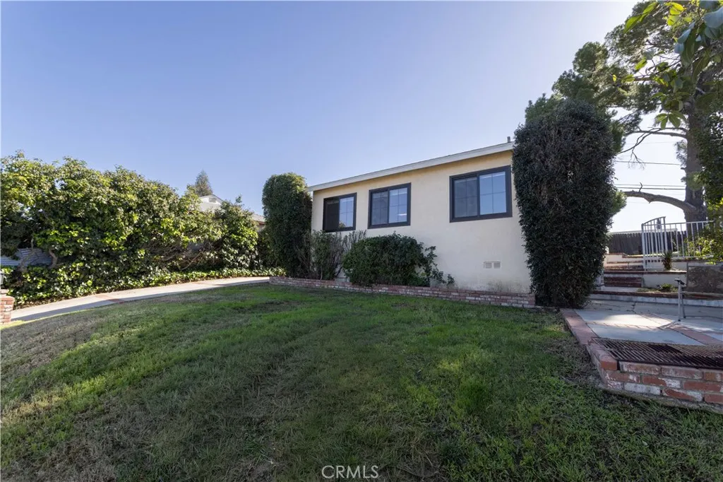 11478 Kamloops Street, Sylmar, California 91342 home-pic-25