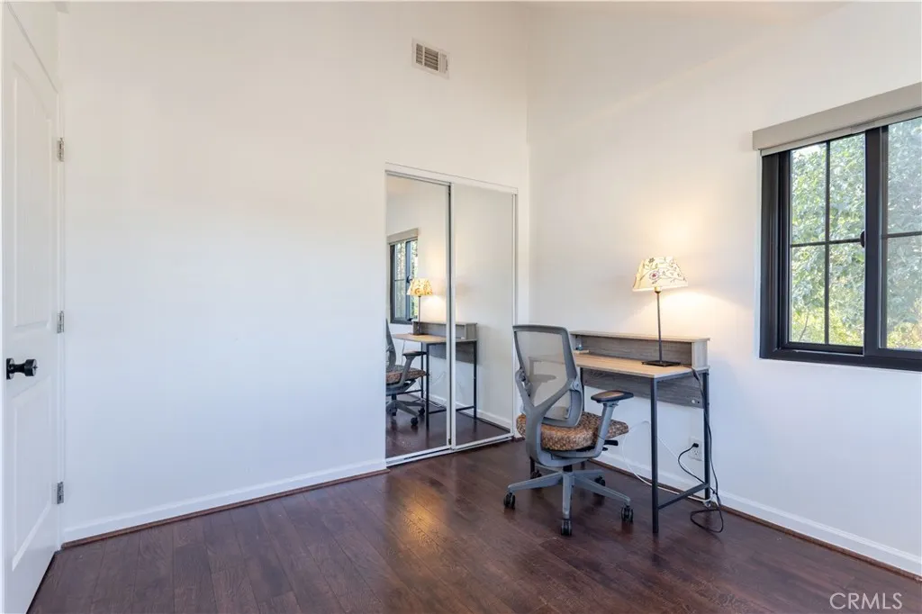 11478 Kamloops Street, Sylmar, California 91342 home-pic-15
