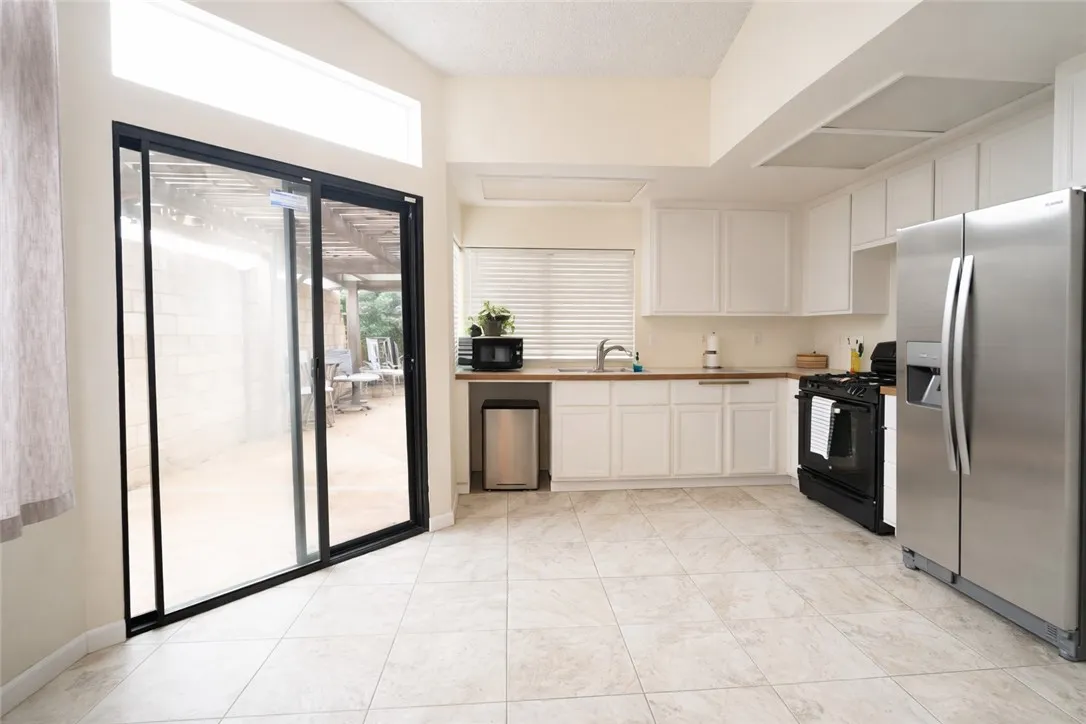 37555 Sulphur Springs Rd Street, Palmdale, California 93552 home-pic-9