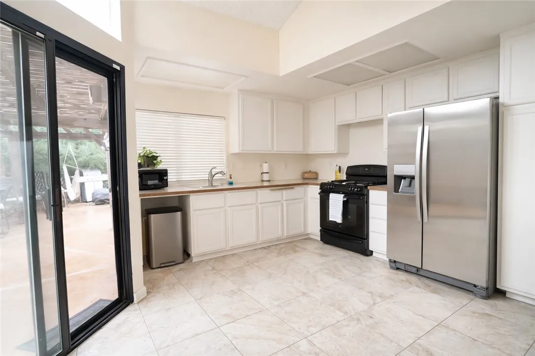 37555 Sulphur Springs Rd Street, Palmdale, California 93552 home-pic-8
