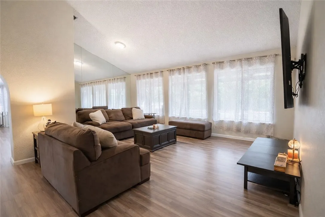 37555 Sulphur Springs Rd Street, Palmdale, California 93552 home-pic-6