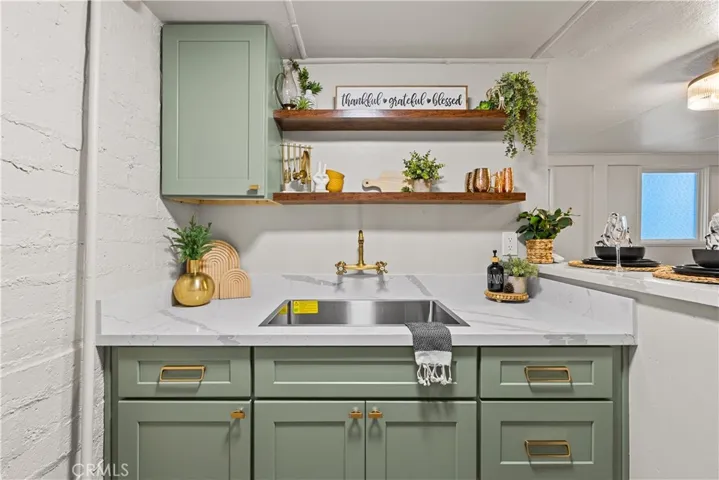 Studio Kitchenette