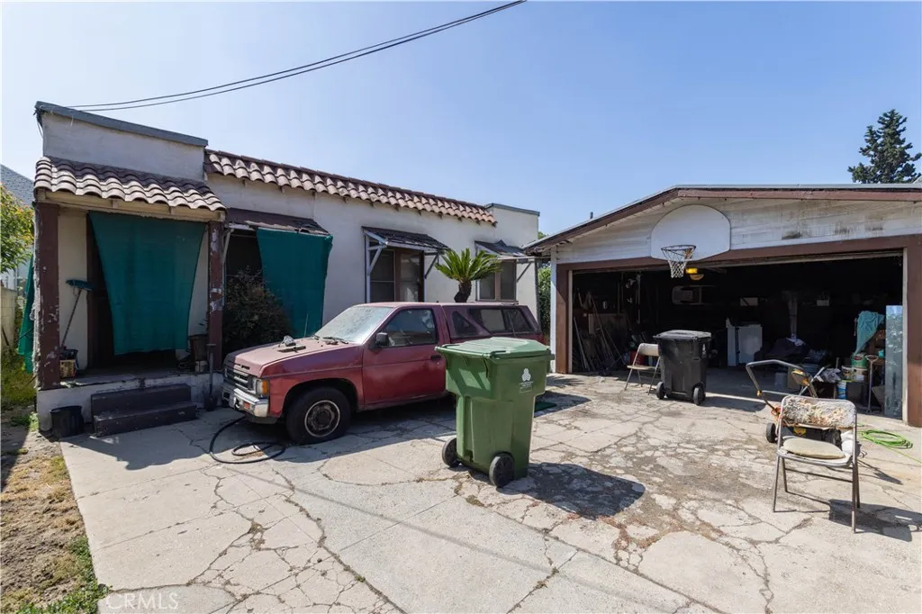 206 S Soto, Los Angeles, California 90033 home-pic-6