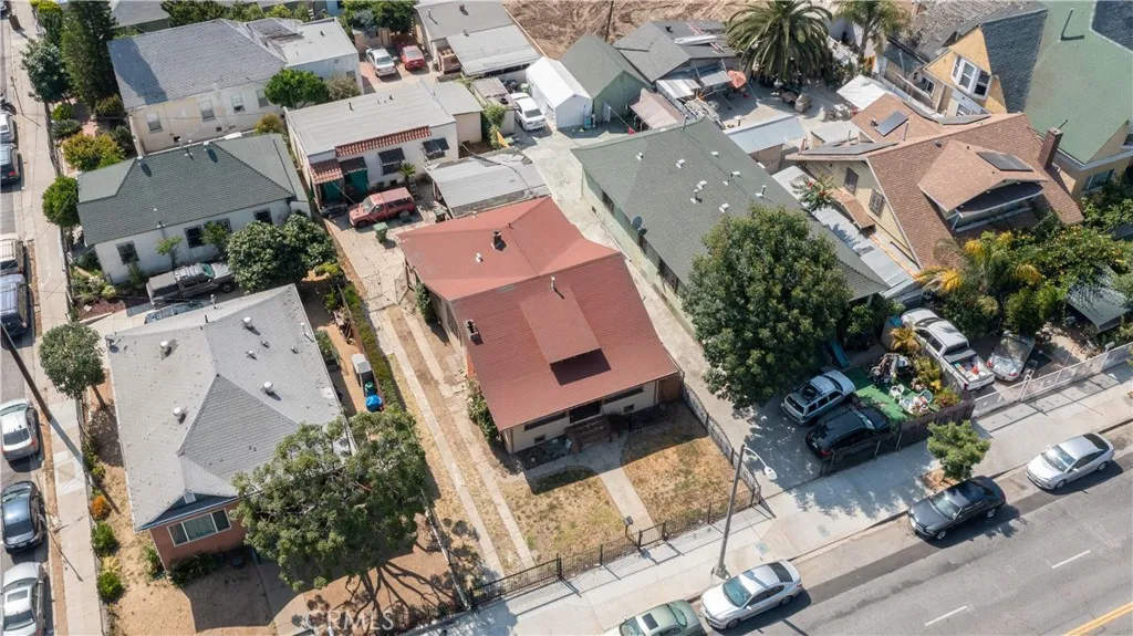206 S Soto, Los Angeles, California 90033 home-pic-9