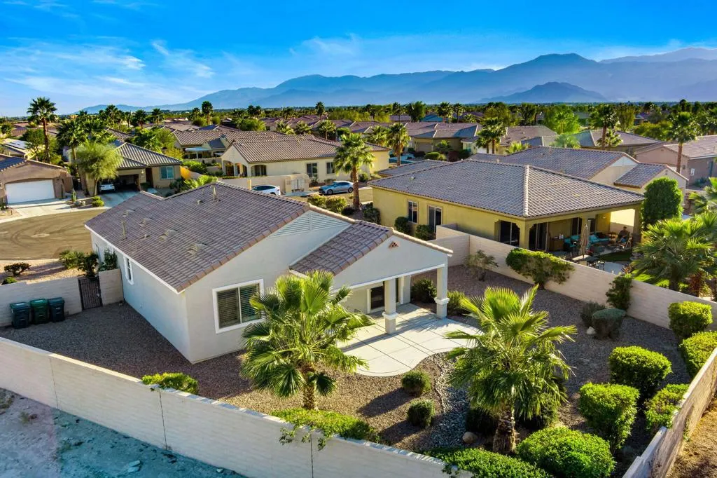 81896 Corte Tellez, Indio, California 92203 home-pic-2