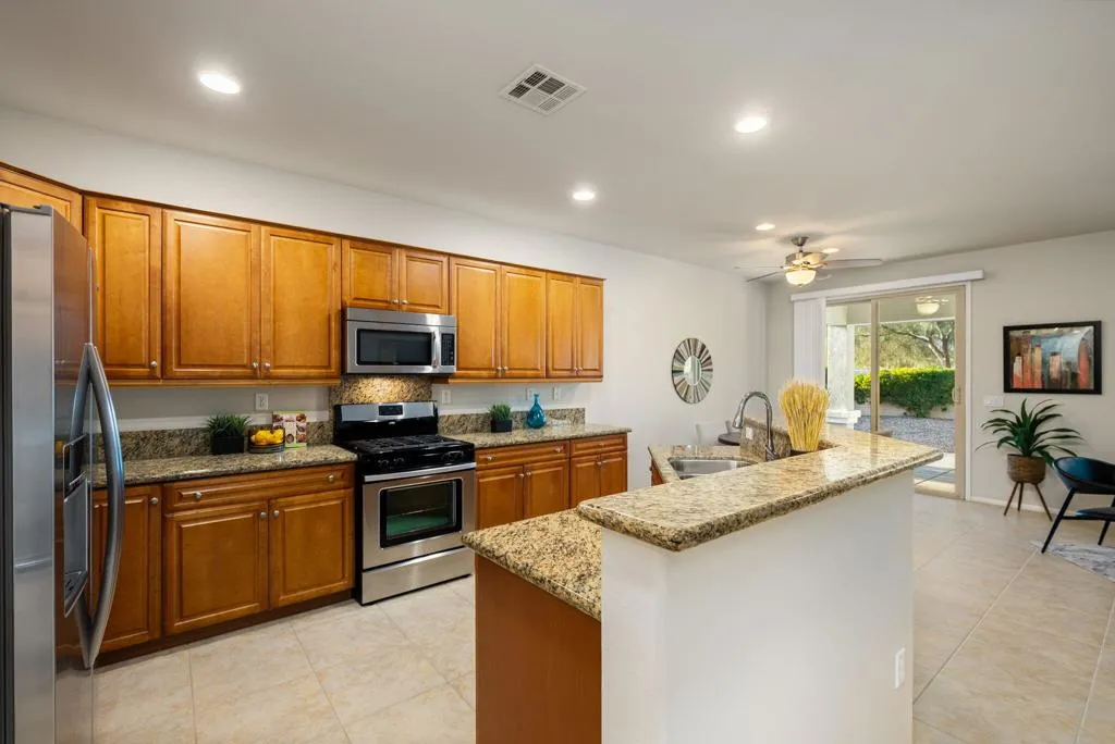 81896 Corte Tellez, Indio, California 92203 home-pic-15