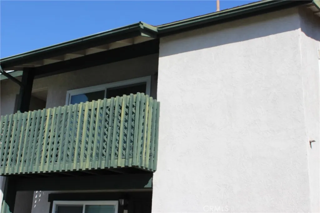 23294 Orange Avenue 6, Lake Forest, California 92630 home-pic-3
