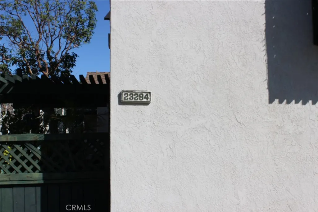 23294 Orange Avenue 6, Lake Forest, California 92630 home-pic-18