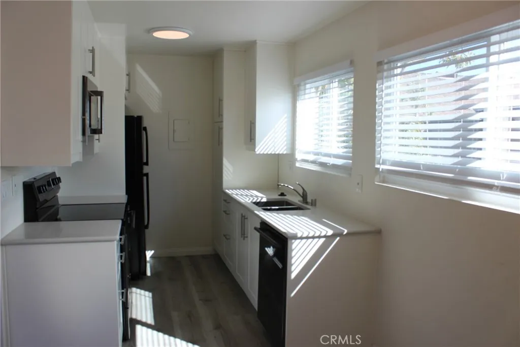 23294 Orange Avenue 6, Lake Forest, California 92630 home-pic-9