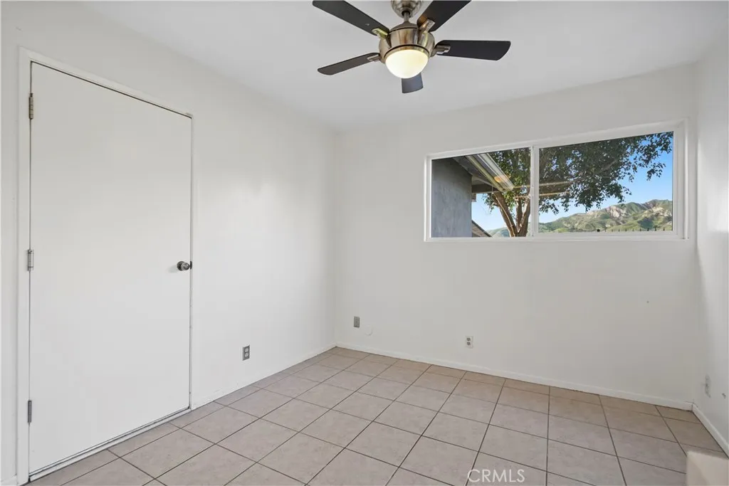 8545 Tujunga Valley, Sunland, California 91040 home-pic-9