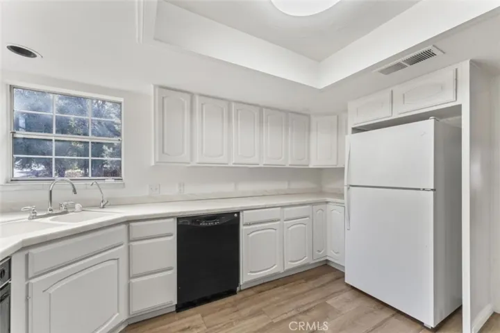 2411 Glacier Drive, Pine Mountain Club, California 93225