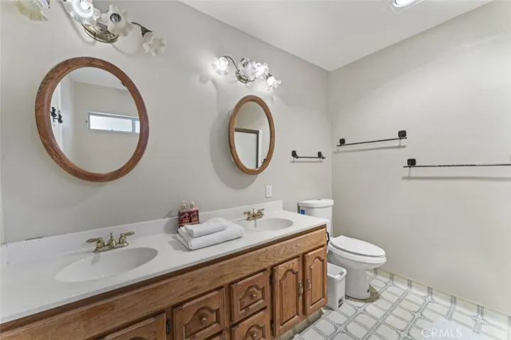 2411 Glacier Drive, Pine Mountain Club, California 93225
