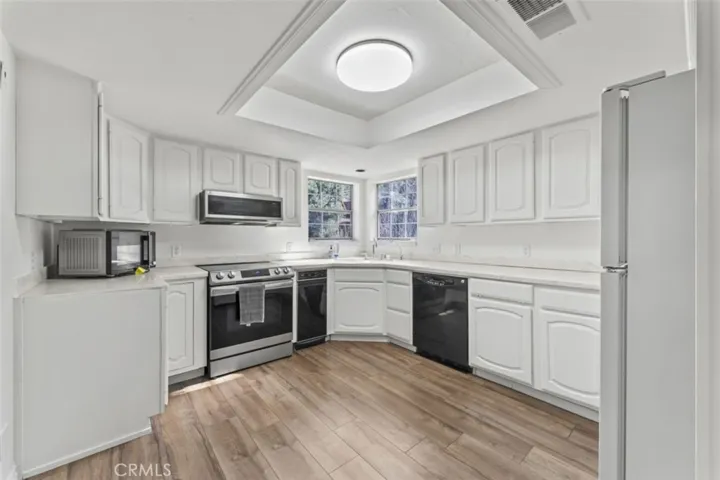 2411 Glacier Drive, Pine Mountain Club, California 93225