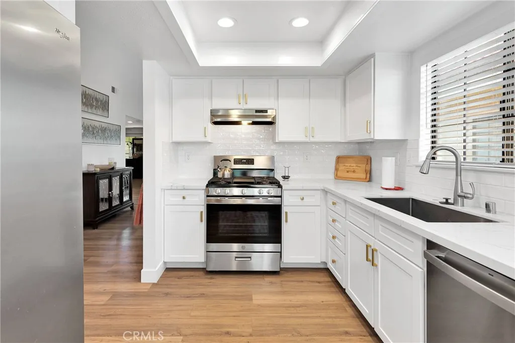 11722 Oak Street, Apple Valley, California 92308 home-pic-8