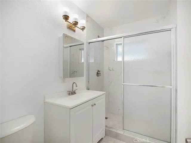 5020 Topanga Canyon, Woodland Hills, California 91364