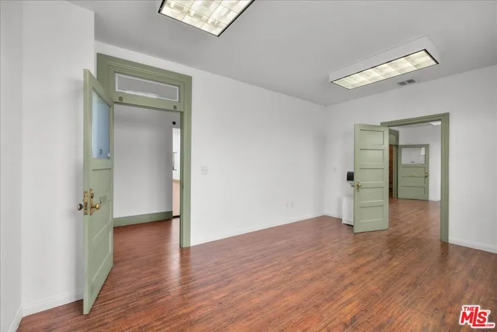 Office 213