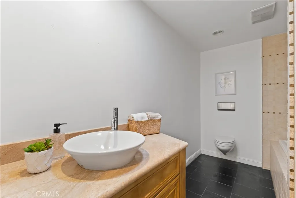 1 Clancy Lane, Rancho Mirage, California 92270 home-pic-58