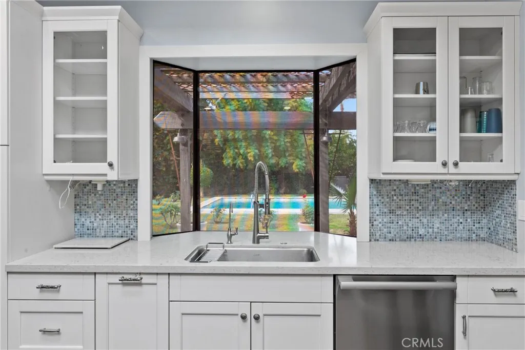 1 Clancy Lane, Rancho Mirage, California 92270 home-pic-24
